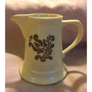 Pfaltzgraff sugar bowl and creamer